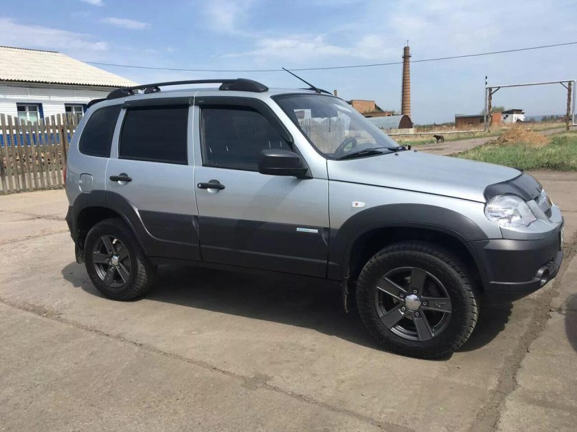 Шеви Нива r18