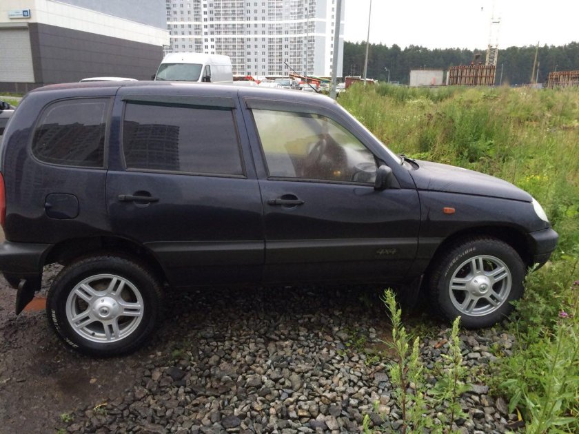 Нива Шевроле на 18 дисках