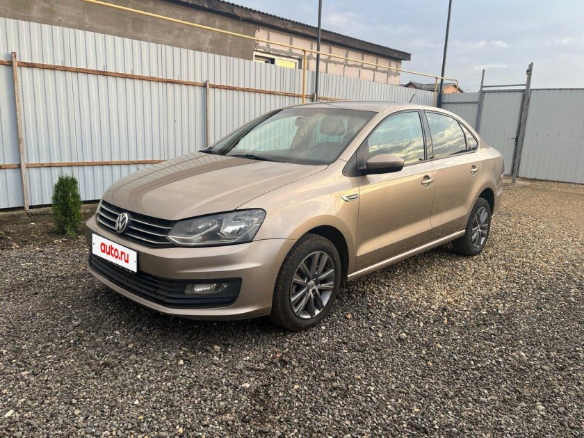 Volkswagen polo sedan 2019