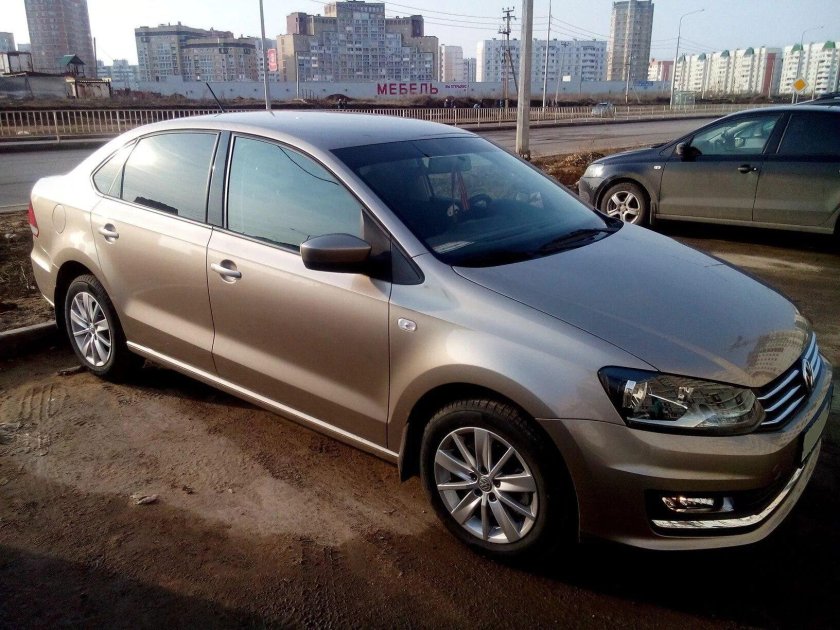 Фольксваген поло 2016 металлик