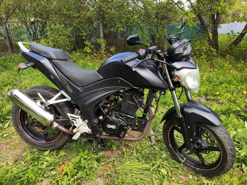 Мотоцикл 250 кубов дорожный