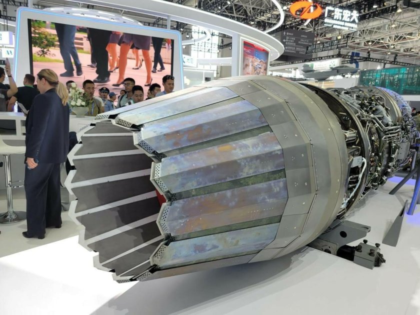 Двигатель авиационный