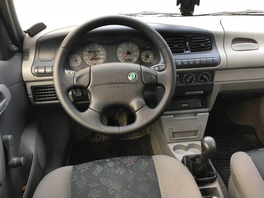 Skoda Felicia салон