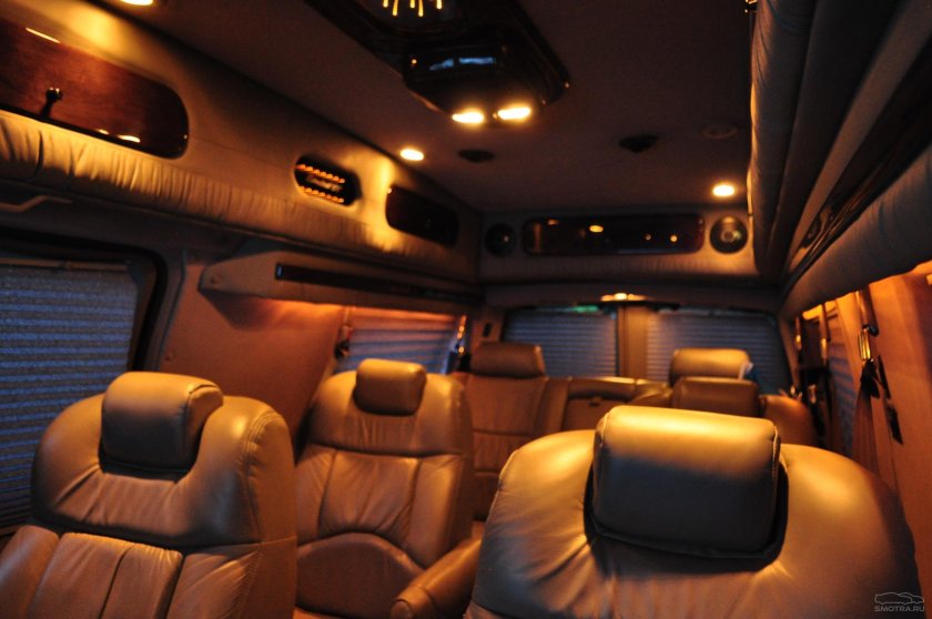 Chevrolet Express Explorer салон