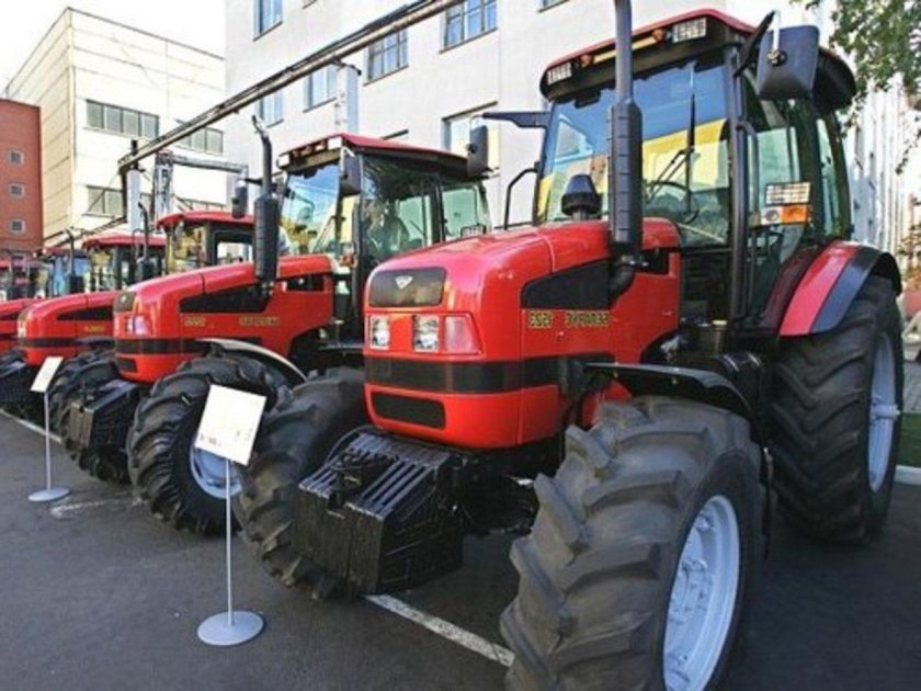 Трактор МТЗ 1523