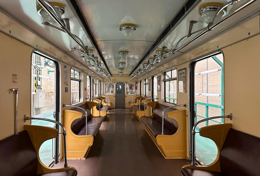 Старые вагоны метро москвы