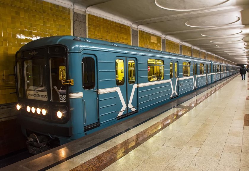 Номерной вагон 81-717