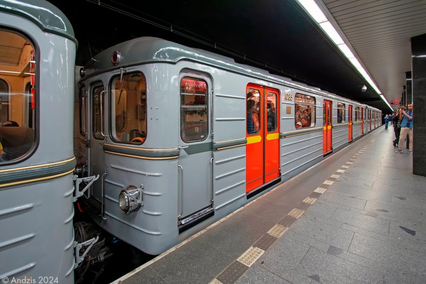 Метро прага вагон