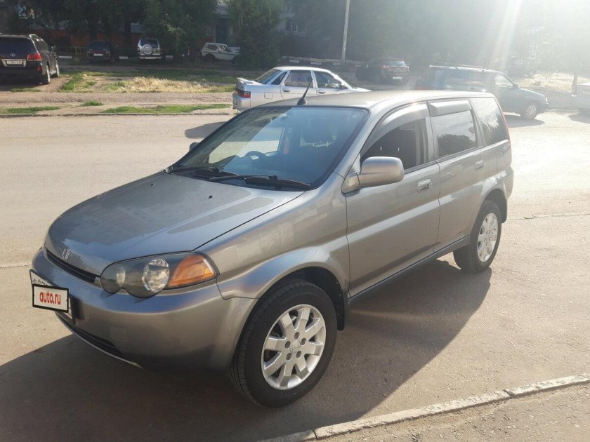 Машина Хонда XR 2000