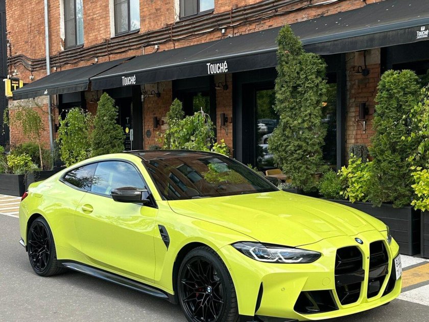 Bmw m 4 competition package