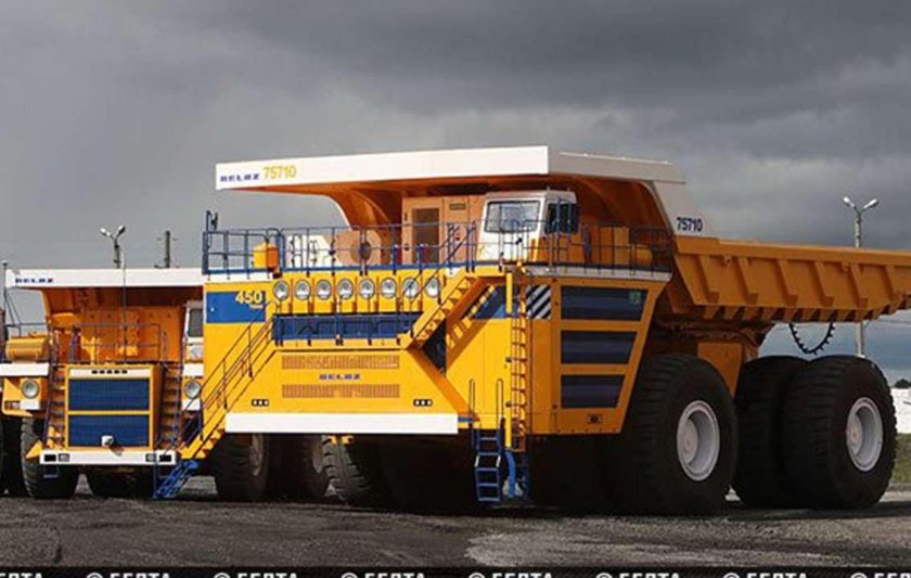 Грузовик БЕЛАЗ 75710