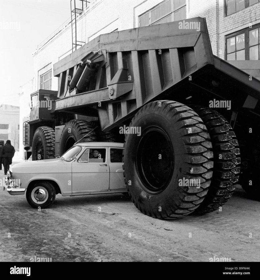 Грузовик БЕЛАЗ 540