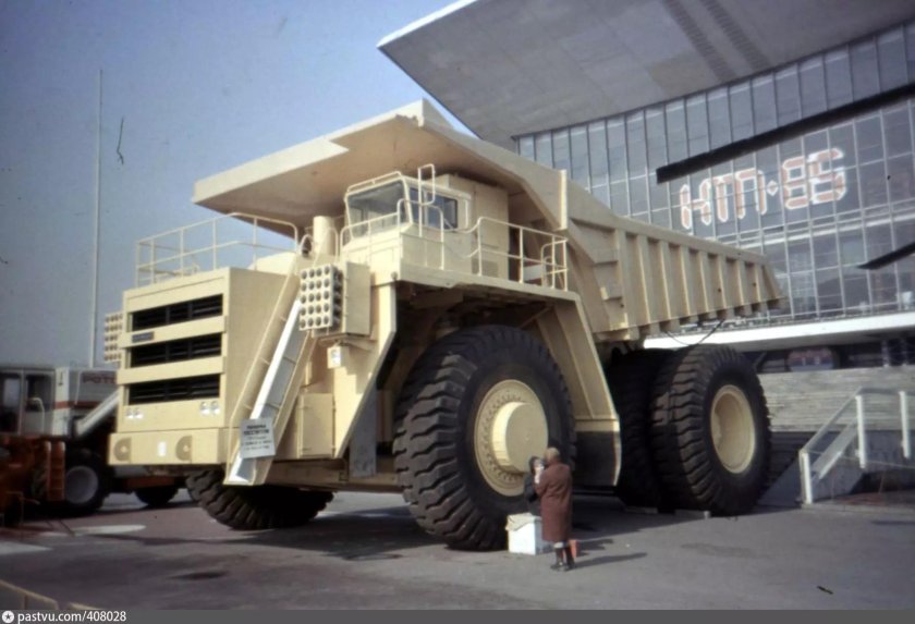 БЕЛАЗ на ВДНХ