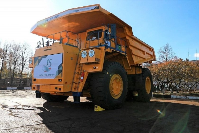 Самосвал БЕЛАЗ 240