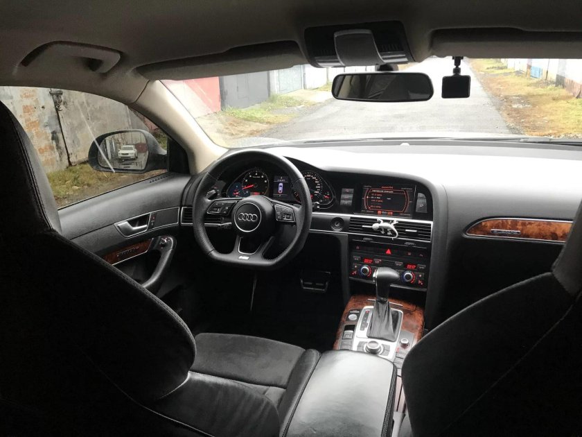 Ауди а6 черная салон