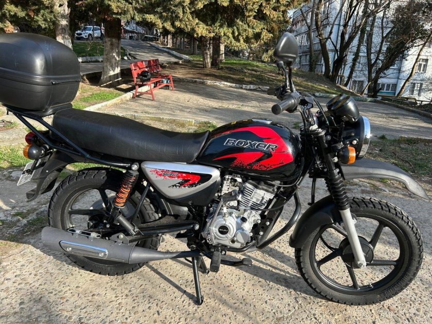 Мотоцикл bajaj boxer bm150x