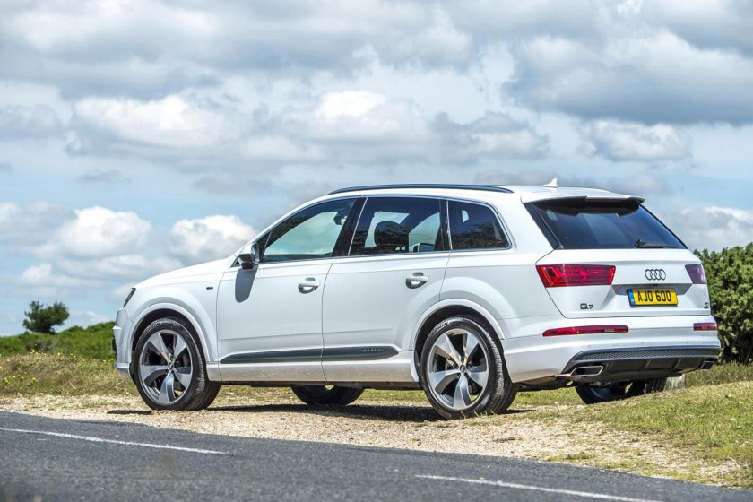 Ауди q7