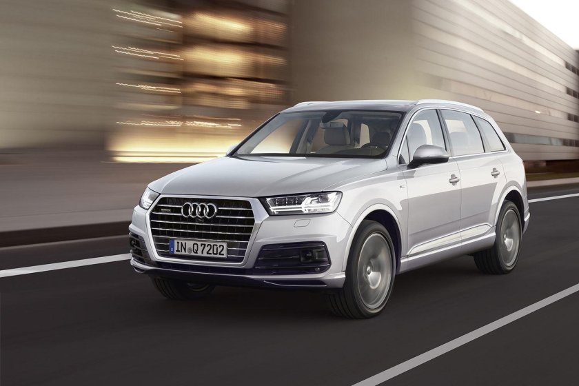 Audi q7 новая