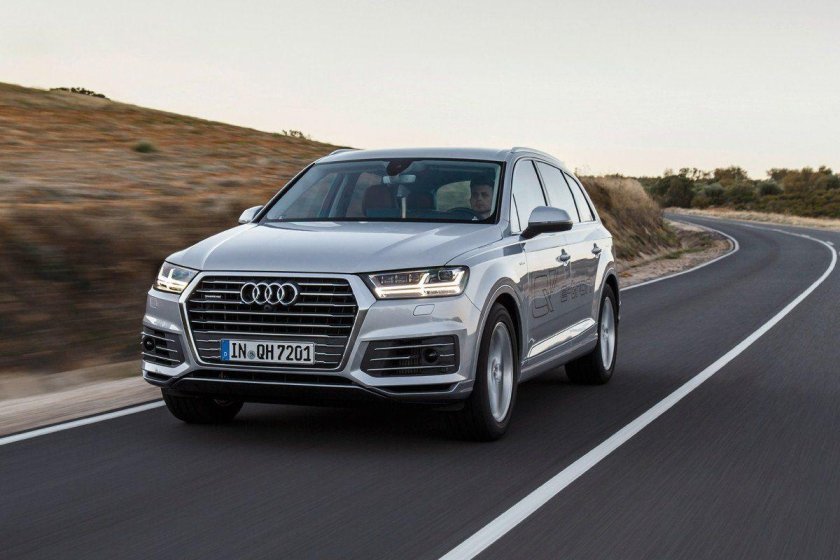 Audi q7 e-tron