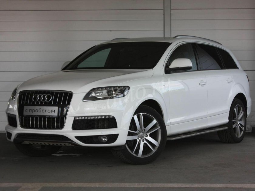 Audi q7 белая