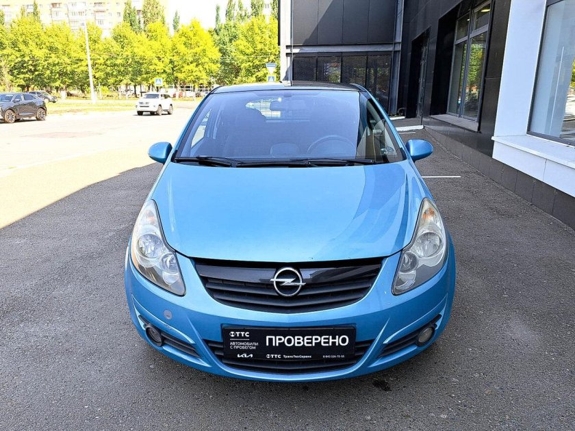 Opel Corsa 2010 профиль