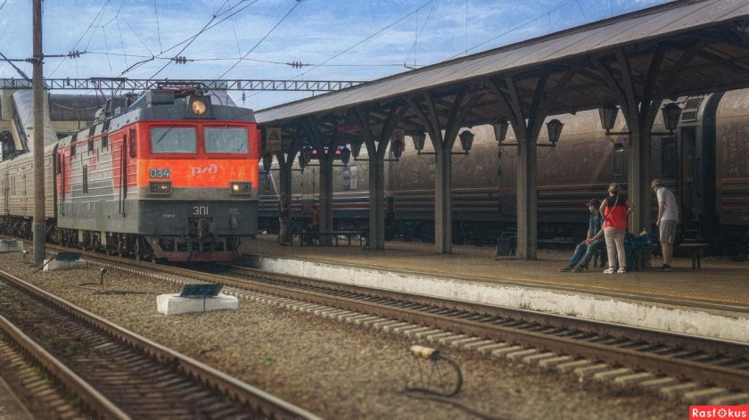 Поезд на вокзале