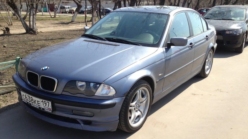 БМВ 318 1998
