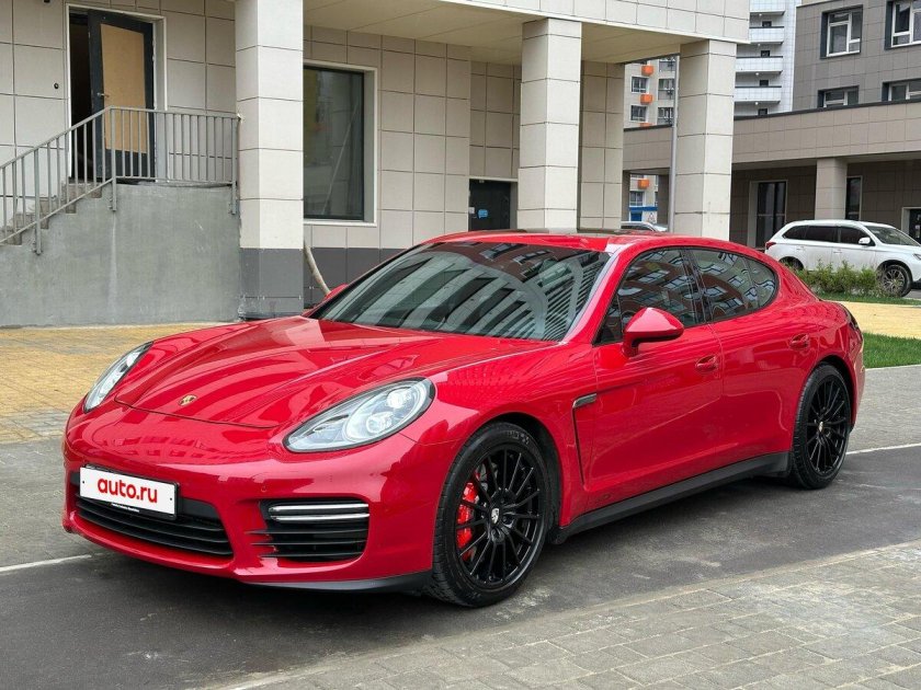 Porsche panamera i рестайлинг