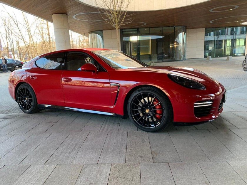 Порше Панамера GTS 2013