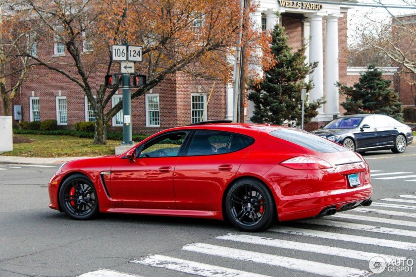 Porsche Panamera GTS Red