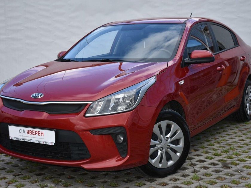 Kia Rio 4 красная