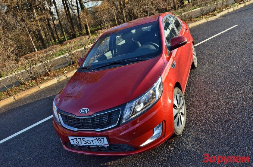 Киа Рио 2012 красная