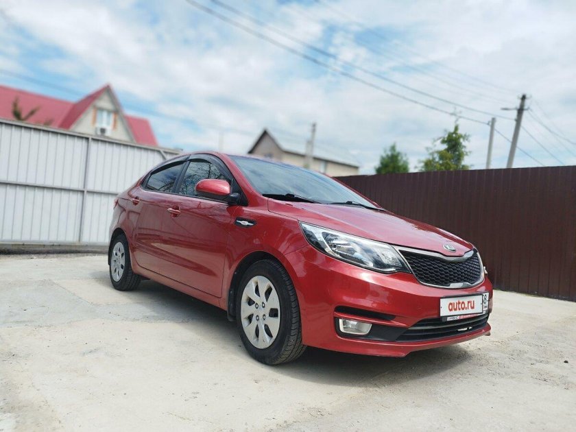 Киа Рио 2016 красная