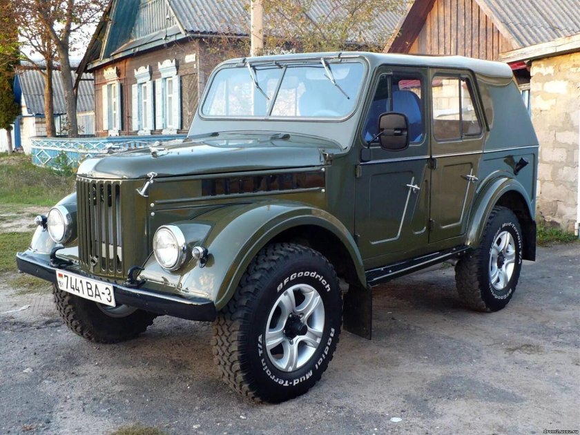 УАЗ 69 И ГАЗ 69