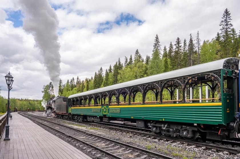 Ретропоезд Рускеала