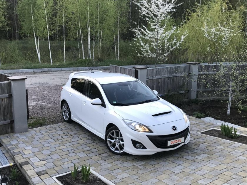 Mazda 3 MPS белая