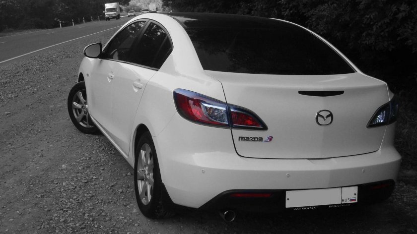 Мазда 3 BL черная крыша