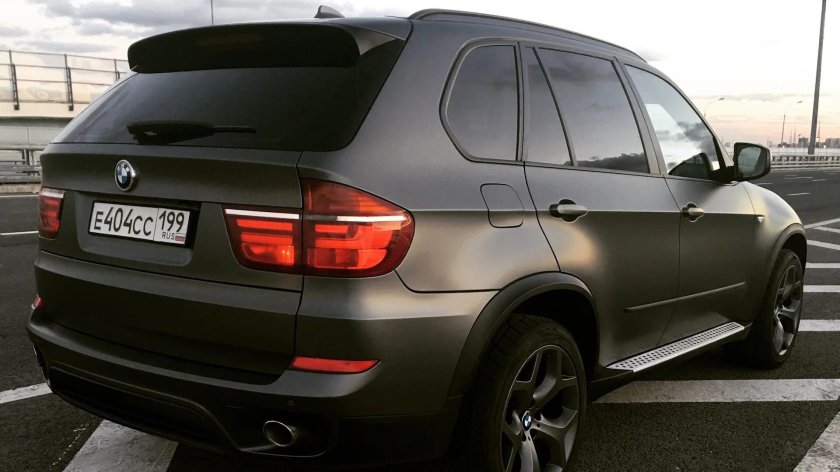 БМВ х5 е70 черный матовый