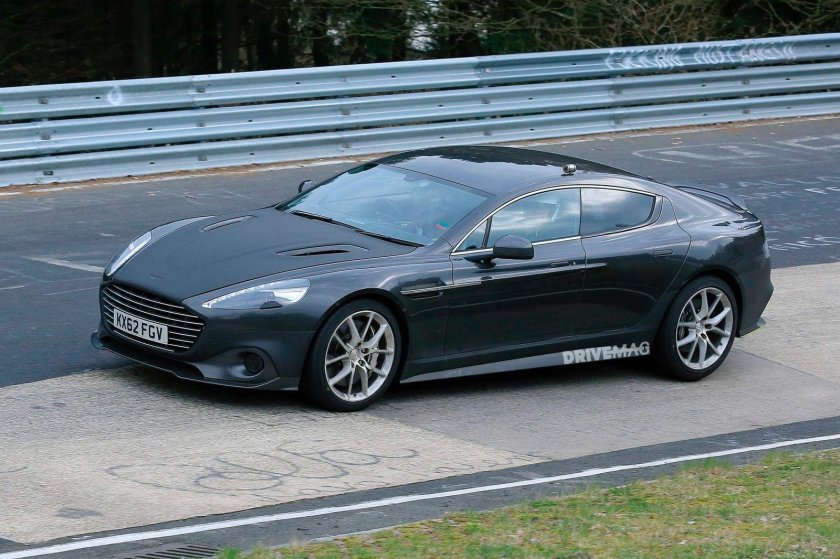 Aston Martin rapide Amr