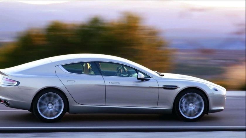 Aston martin rapide 2010