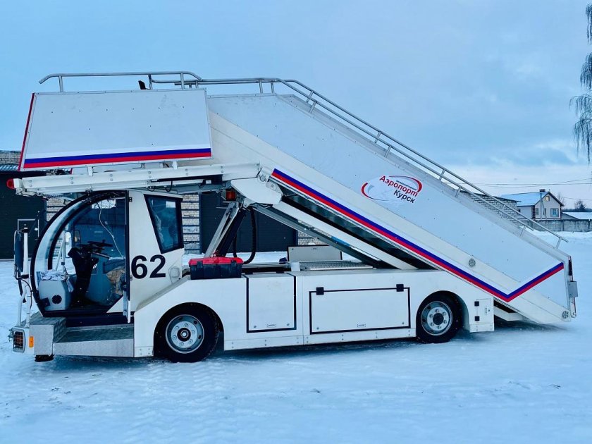 Пассажирский самоходный трап Sovam SPS 9.19