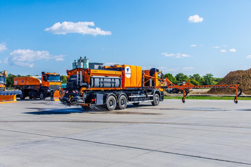 Спецтехника для аэродрома