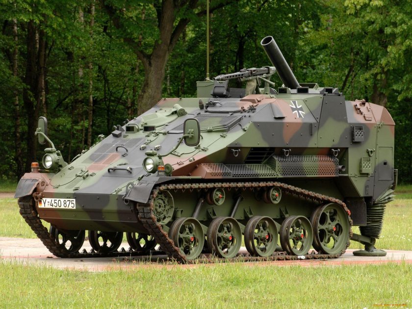 Самоходный миномет м121