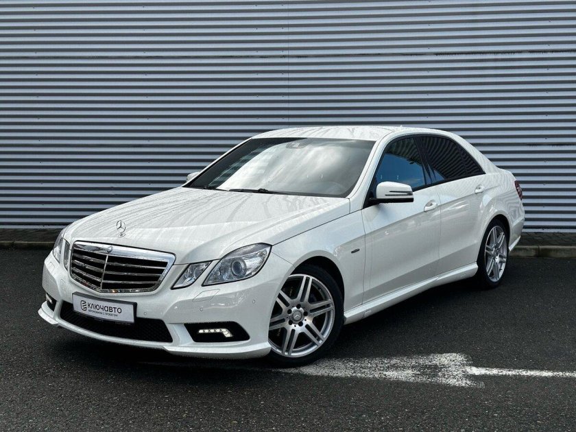 Mercedes benz e class 2011