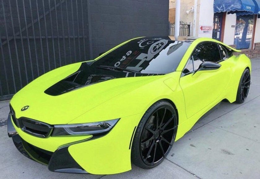 BMW i8 салатовая