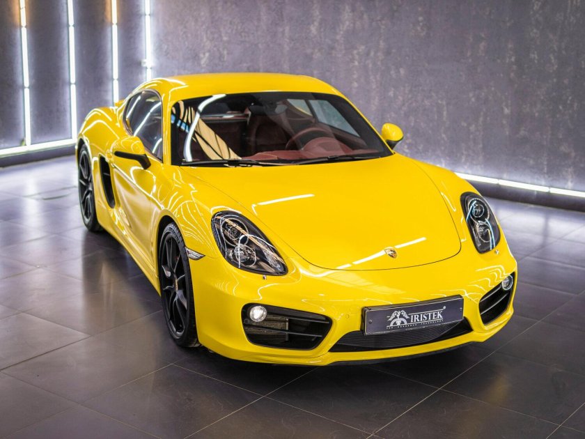 Porsche cayman gt 4
