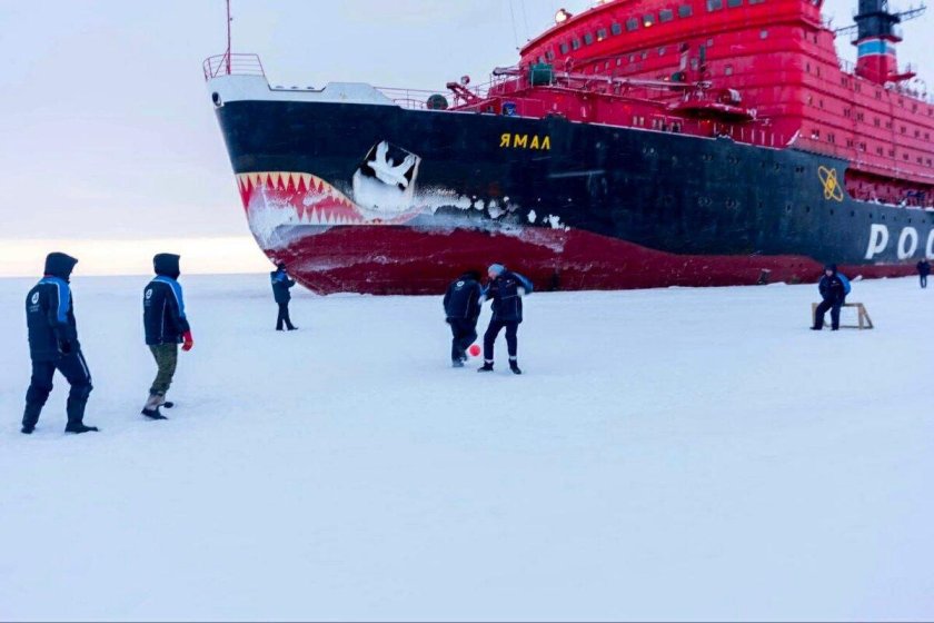 Ледокол 22220