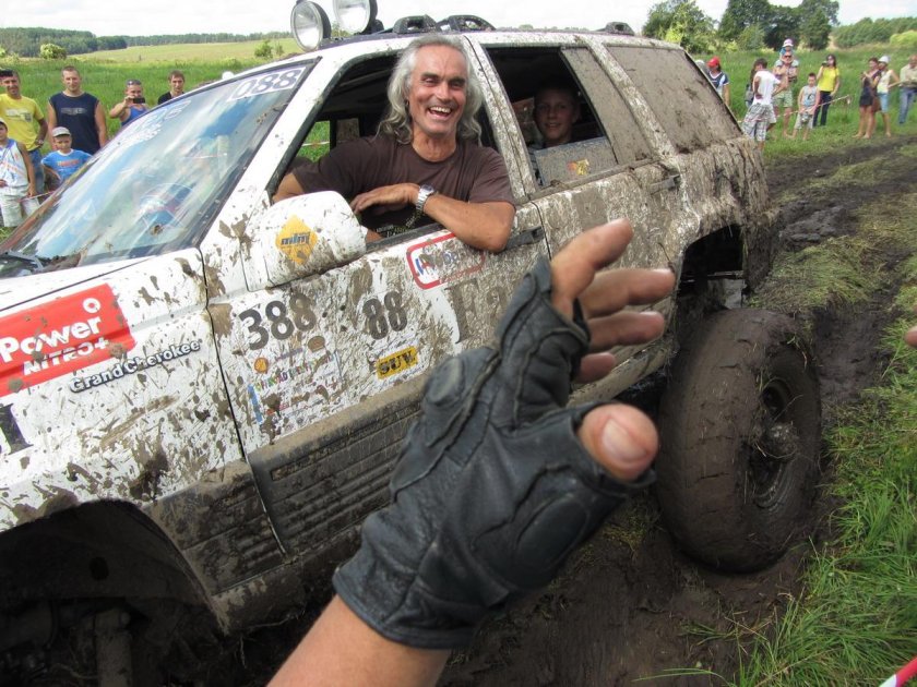 Белорусский внедорожник с кальяном