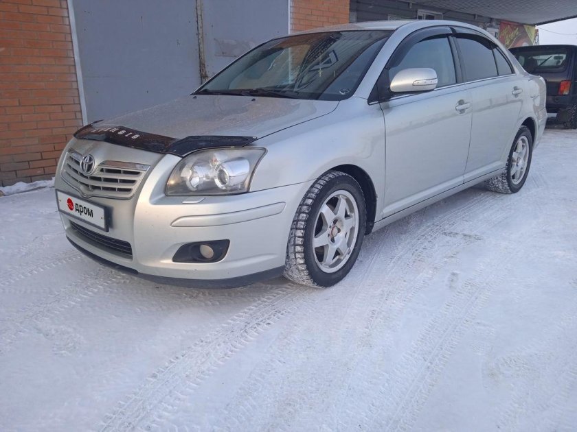 Тойота Авенсис 2003г