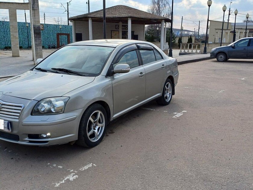 Тойота авенсис 2 поколения
